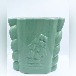 Abingdon Pottery Art Deco 7" Celadon Green Vase "Clipper Ship" Pattern Vintage
